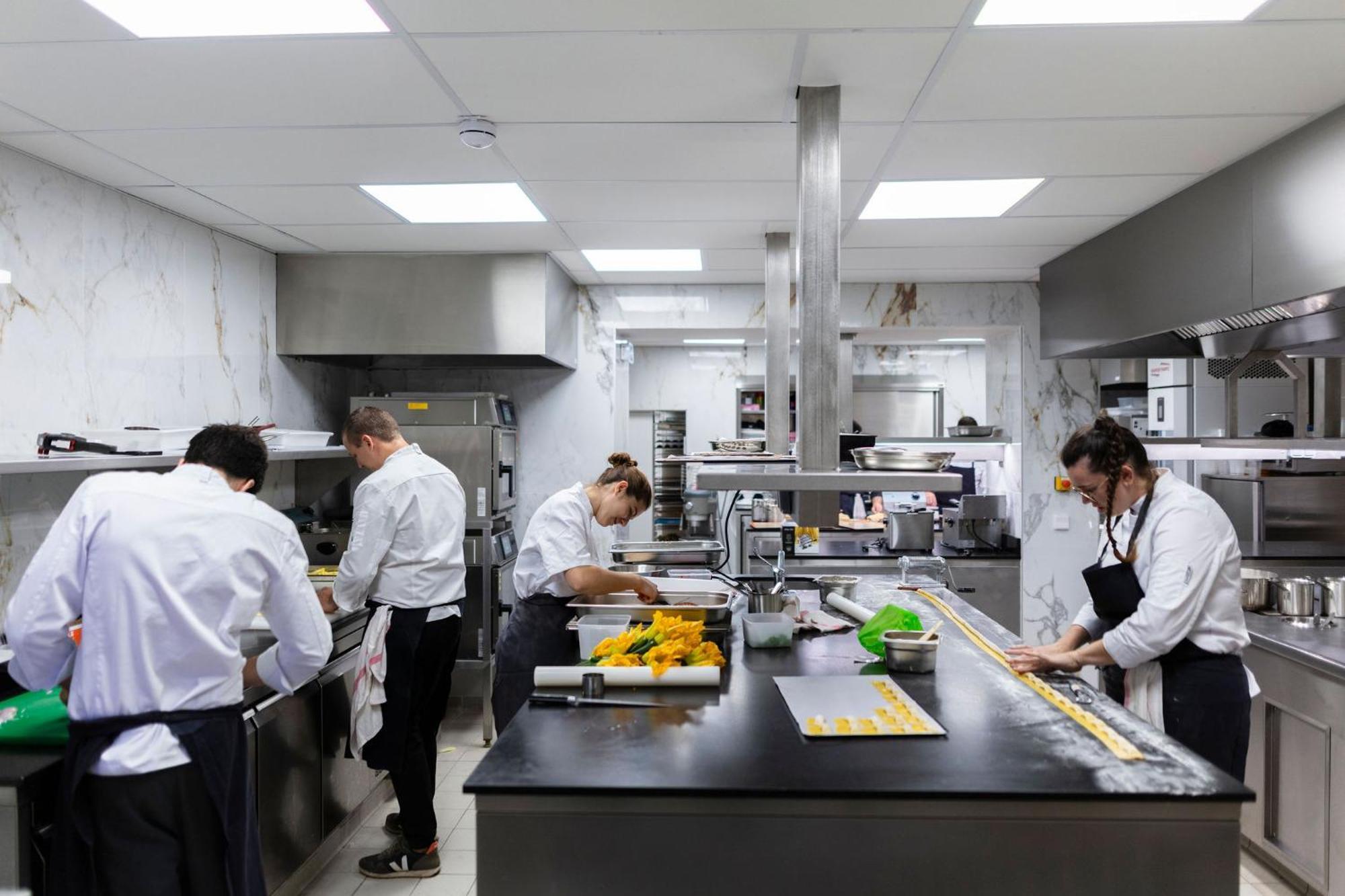 Hotel Et Restaurant La Bastide Bourrelly - Mathias Dandine Cabries Luaran gambar